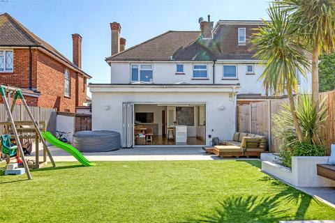 91 Lifstan Way, Southend-on-sea, SS1 2XQ