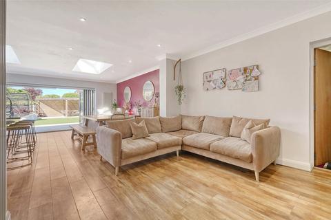 91 Lifstan Way, Southend-on-sea, SS1 2XQ