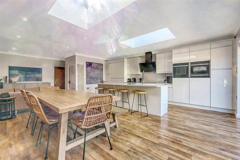 91 Lifstan Way, Southend-on-sea, SS1 2XQ
