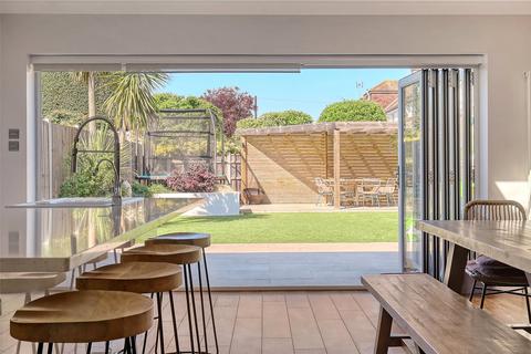 91 Lifstan Way, Southend-on-sea, SS1 2XQ