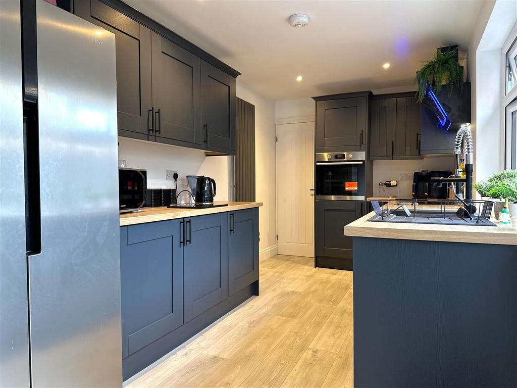 Stylish Modern Kitchen 478