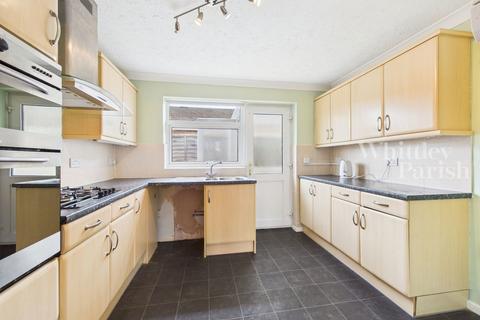 76 Clover Road, Attleborough, NR17 2JQ