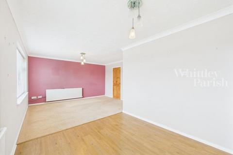 76 Clover Road, Attleborough, NR17 2JQ