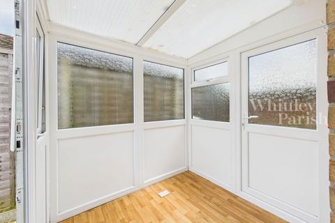 76 Clover Road, Attleborough, NR17 2JQ