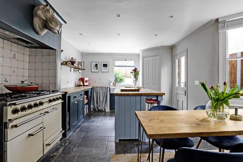 4 bedroom semi-detached house for sale, Montrave Road, Penge, London