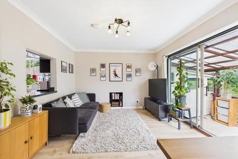6 Rydons Wood Close, Coulsdon, CR5 1ST