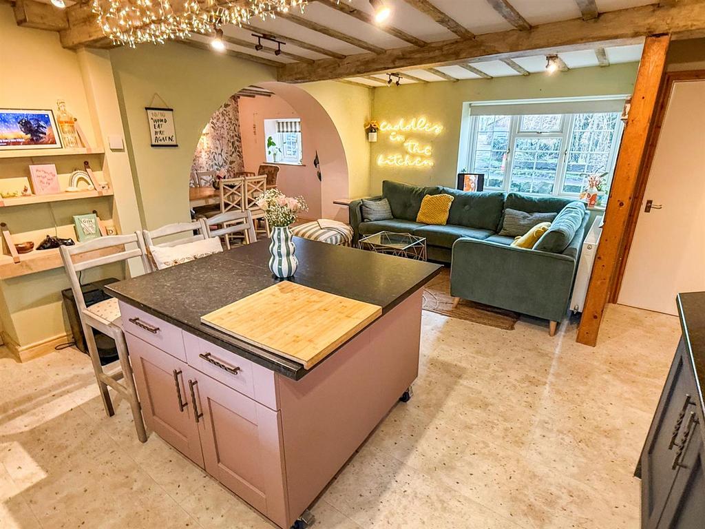 Kitchen/Family Room