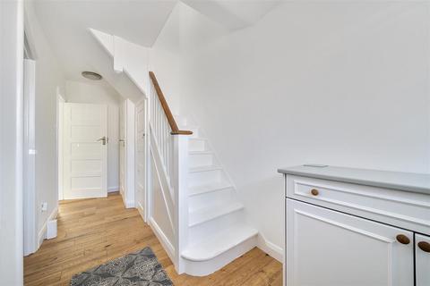99 Wolsey Drive, Kingston Upon Thames, KT2 5DR