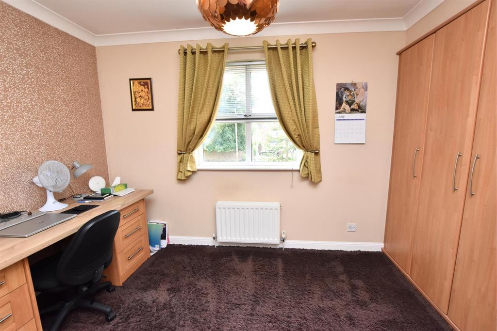 Bedroom 5 (front)