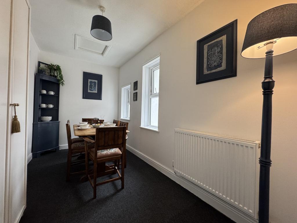Breakfast Room