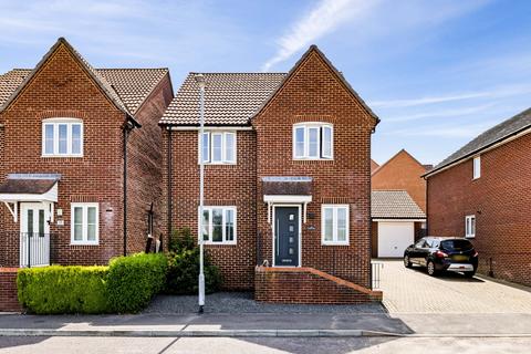 5 bedroom detached house for sale, Field View Road, Whitfield, Dover, CT16