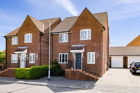 5 bedroom detached house for sale, Field View Road, Whitfield, Dover, CT16