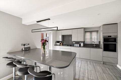 5 bedroom detached house for sale, Field View Road, Whitfield, Dover, CT16
