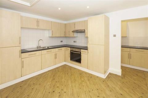 1 bedroom house to rent, Vicarage Road, Teddington TW11