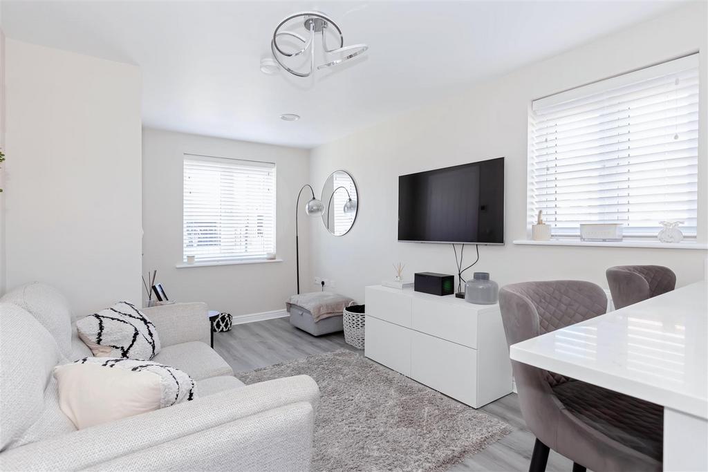 Narcisus Rise 16.jpg