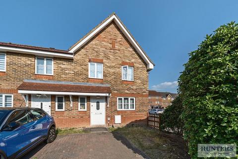 16 Birkdale Close, London, SE28 8JX