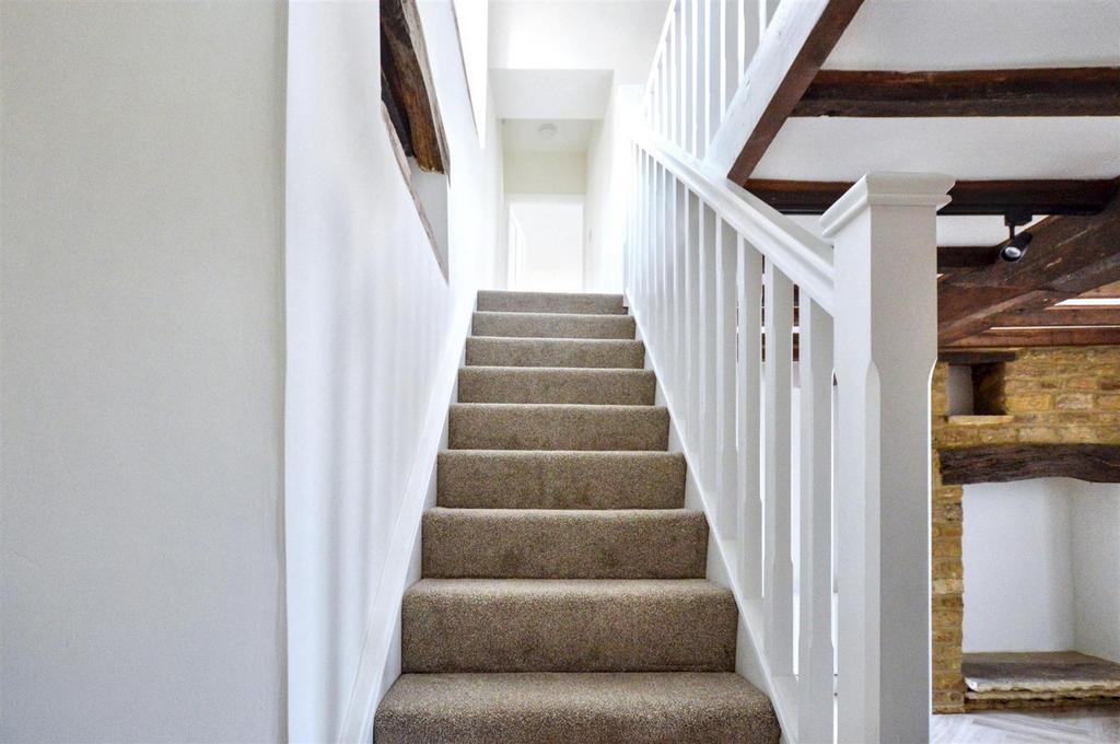 Stairs & Landing (2).jpeg