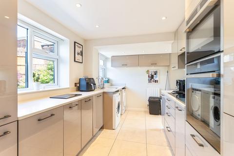 3 Ambryn Road, New Inn, Pontypool, NP4 0NJ