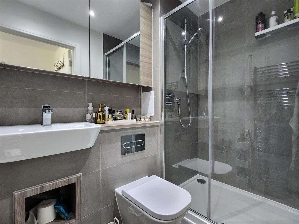 Ensuite.jpg