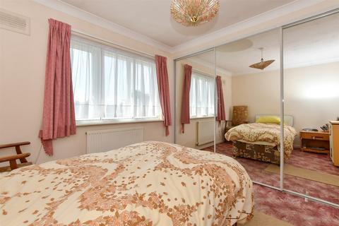 2 bedroom end of terrace house for sale, Overton Drive, Chadwell Heath, Essex