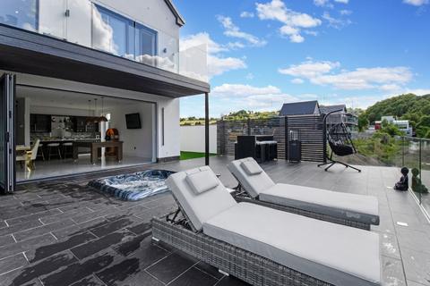 undefined, Clyde Grove, Crossford, Carluke