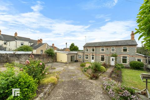 Main Street, Barry CF63
