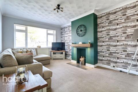 3 Aragon Close, Jaywick, Clacton-on-sea, CO15 2NQ