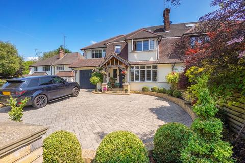 5 Crest Road, South Croydon, CR2 7JR