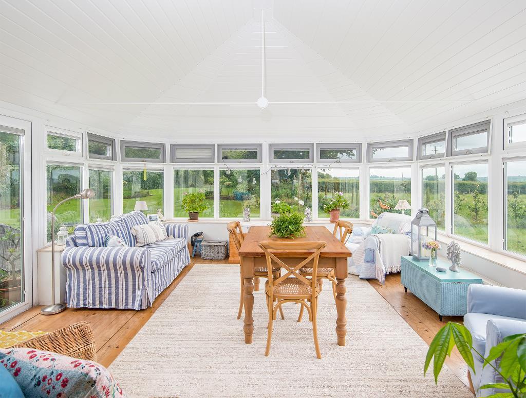 Conservatory / Dining Room
