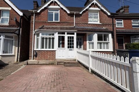 Three bed Victorian family home on popular, convenient location