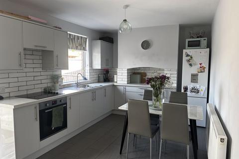 3 bedroom semi-detached house to rent, Whinney Lane, Ollerton NG22