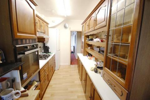 4 bedroom terraced house for sale, GRASMERE AVENUE