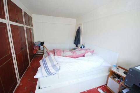 4 bedroom terraced house for sale, GRASMERE AVENUE