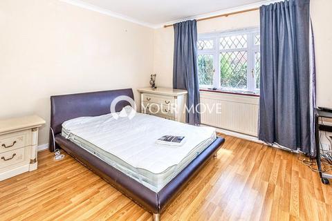 undefined, The Crescent, Surrey TW20