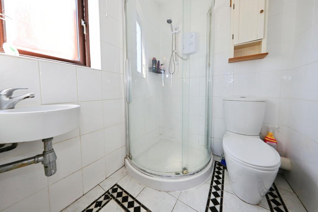 Ensuite Shower Room