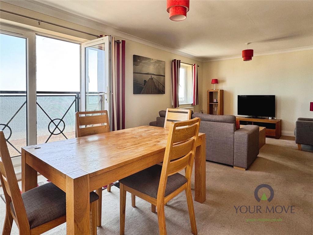 Living/Dining Room