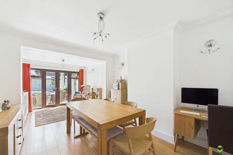 25 Whitfield Road, Bexleyheath, DA7 5LS