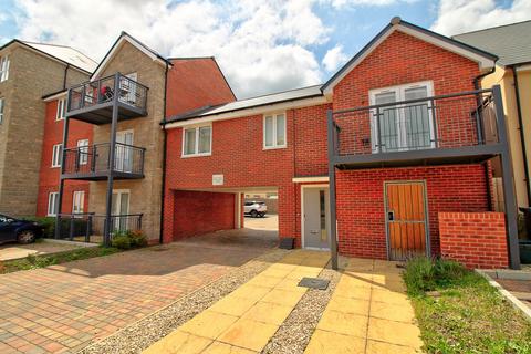 2 bedroom maisonette for sale