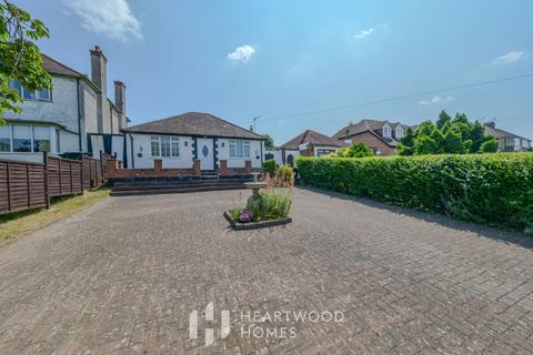 undefined, Mount Drive, Park Street, St. Albans, AL2 2NU