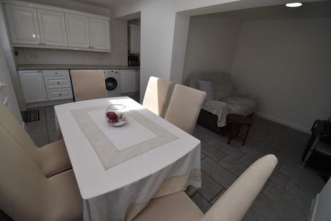 3 bedroom semi-detached house for sale, Winslow Drive, Wigston