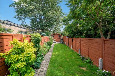 266 Bensham Lane, Thornton Heath, CR7 7EP