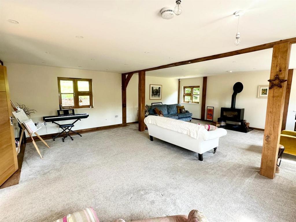 High Oaks Barn 11.jpg