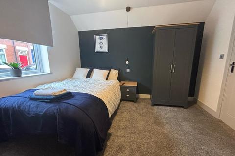 6 bedroom house to rent, Drewry Lane, Derby DE22