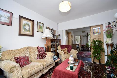 3 bedroom terraced house for sale, Hampden Road, Cromwell, Leicester, LE4