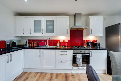 209/4 Duddingston Park South, Edinburgh, EH15 3EJ
