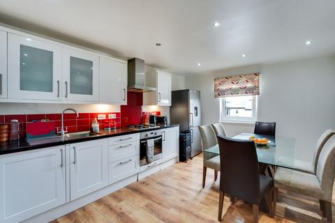 209/4 Duddingston Park South, Edinburgh, EH15 3EJ
