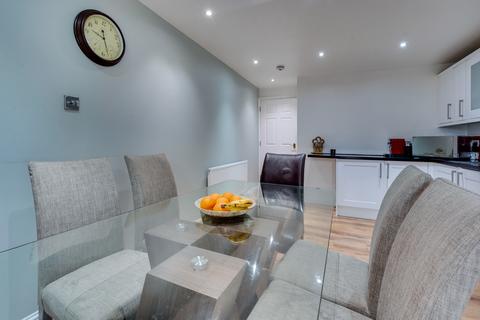 209/4 Duddingston Park South, Edinburgh, EH15 3EJ