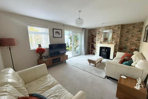 19 Anglesey Close, Andover, SP10 2HP