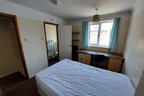 3 bedroom house to rent, Montpelier Road, Nottingham NG7