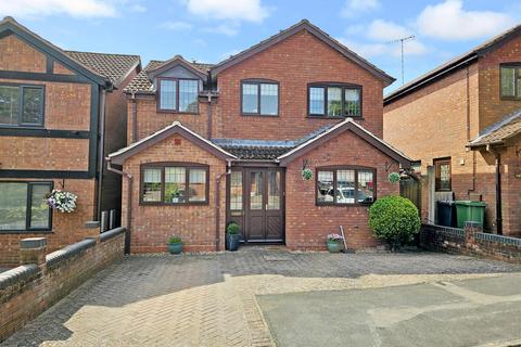 4 bedroom house for sale, March Grove, Bewdley